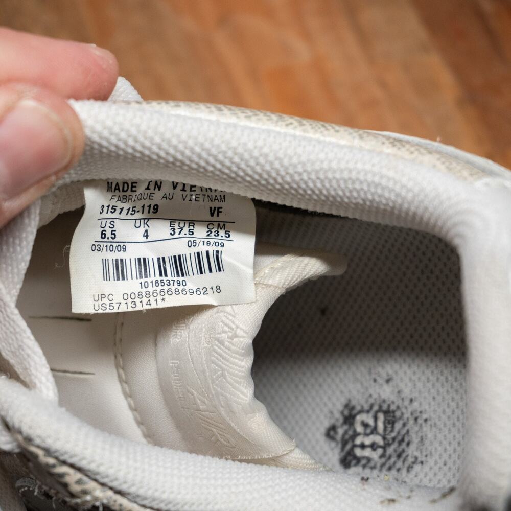 Nike Air Force 1 Swan Womens Size 6.5 Beige Athletic Shoes Sneakers‎ 315115-119 - Picture 6 of 7
